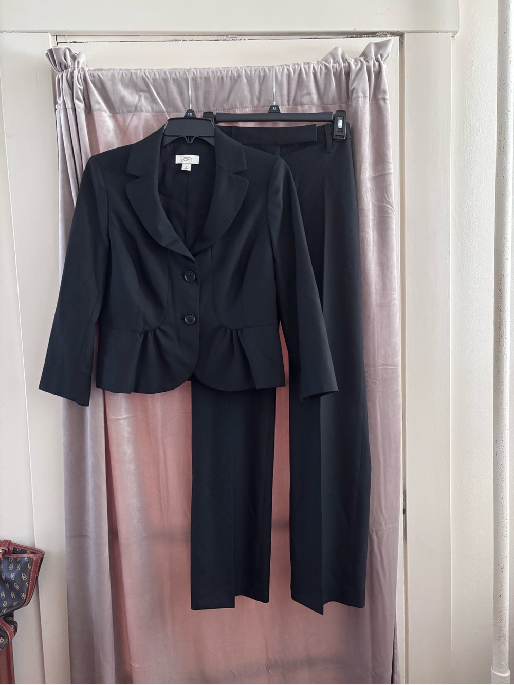 Ann Taylor LOFT Black Women's Suit Sz 4